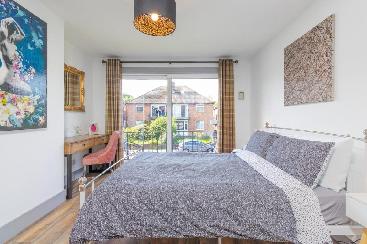 2br Flat, Free Parking, Wifi, Smart Tv Coventry